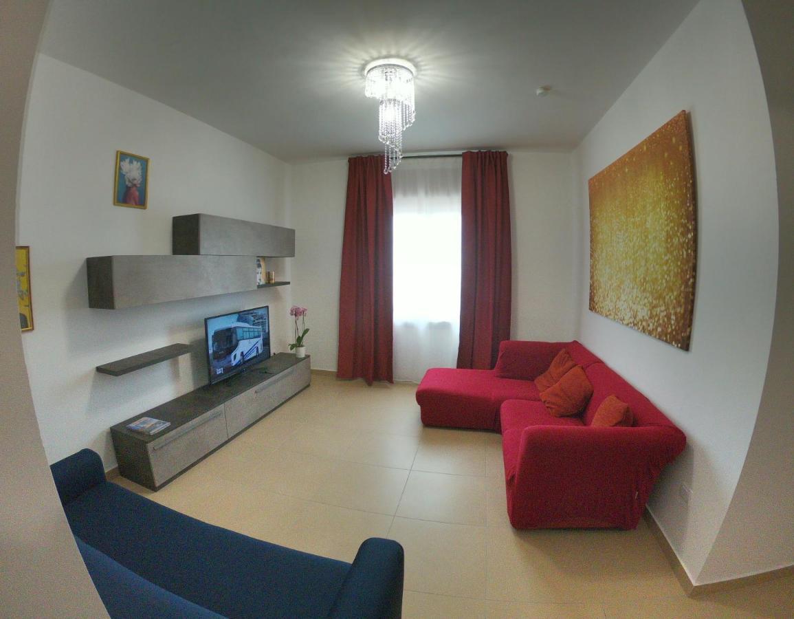 Caserta Royale Apartment Екстер'єр фото