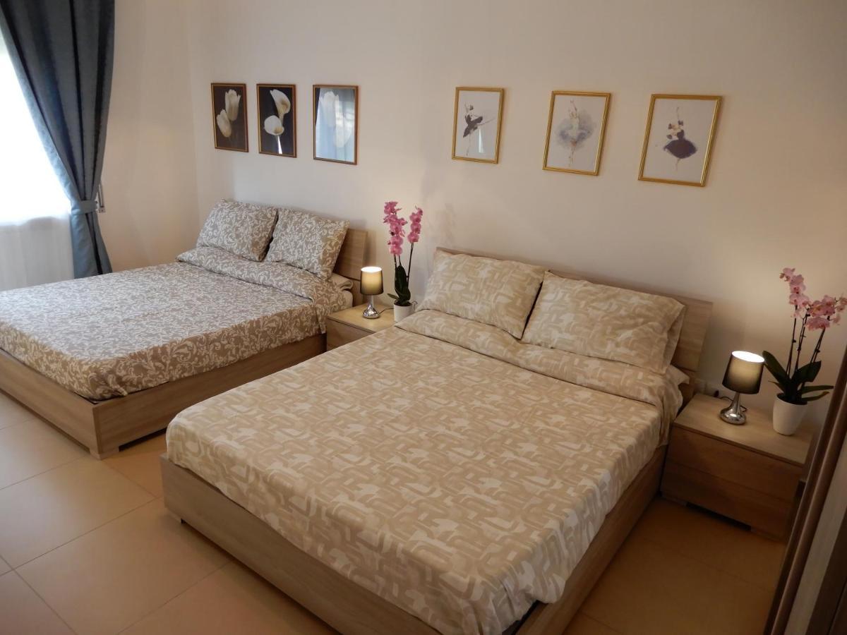 Caserta Royale Apartment Екстер'єр фото