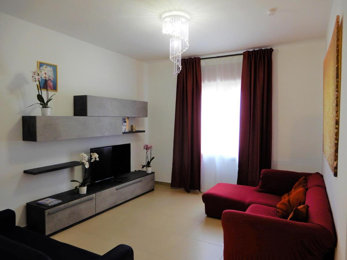 Caserta Royale Apartment Екстер'єр фото