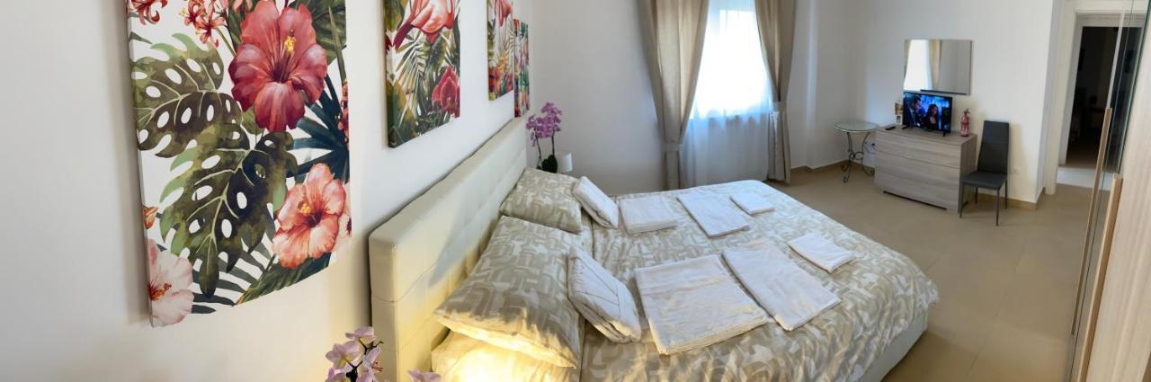 Caserta Royale Apartment Екстер'єр фото