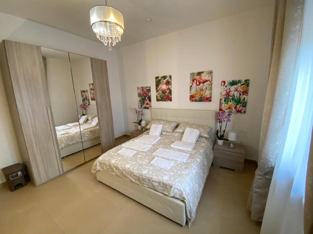 Caserta Royale Apartment Екстер'єр фото